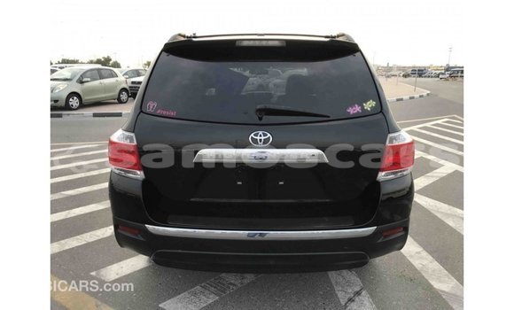 Acheter Import Voiture Toyota Highlander Noir à Import - Dubai, A'ana Acheter Import Voiture Toyota Highlander Noir à Import - Dubai, A'ana