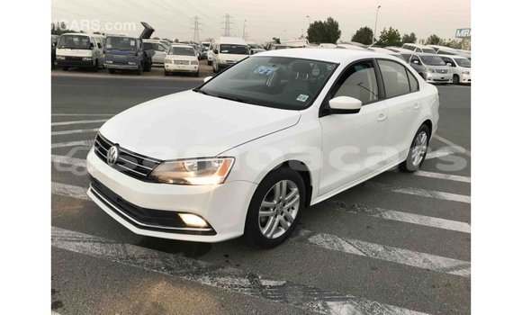Acheter Import Voiture Volkswagen Jetta Blanc à Import - Dubai, A'ana Acheter Import Voiture Volkswagen Jetta Blanc à Import - Dubai, A'ana