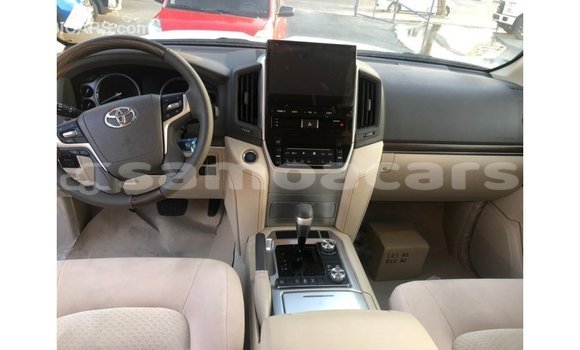 Buy Import Toyota Land Cruiser Black Car in Import - Dubai in A'ana Buy Import Toyota Land Cruiser Black Car in Import - Dubai in A'ana