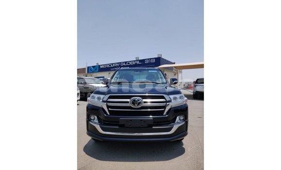 Acheter Import Voiture Toyota Land Cruiser Noir à Import - Dubai, A'ana Acheter Import Voiture Toyota Land Cruiser Noir à Import - Dubai, A'ana