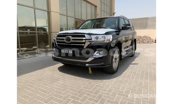 Acheter Import Voiture Toyota Land Cruiser Noir à Import - Dubai, A'ana Acheter Import Voiture Toyota Land Cruiser Noir à Import - Dubai, A'ana