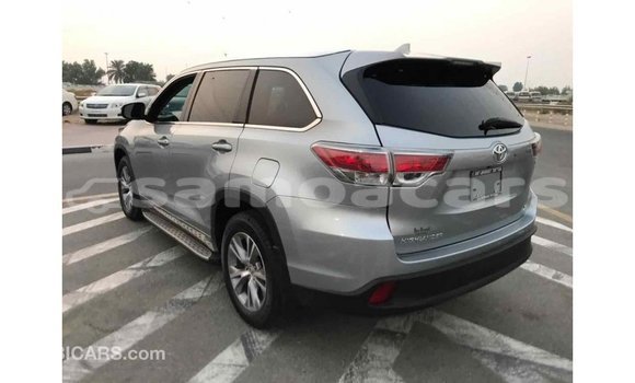 Acheter Import Voiture Toyota Highlander Autre à Import - Dubai, A'ana Acheter Import Voiture Toyota Highlander Autre à Import - Dubai, A'ana