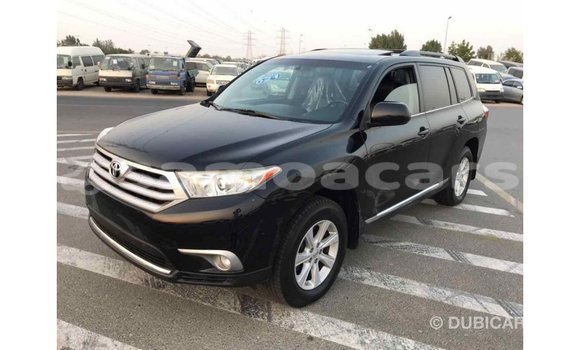 Acheter Import Voiture Toyota Highlander Noir à Import - Dubai, A'ana Acheter Import Voiture Toyota Highlander Noir à Import - Dubai, A'ana
