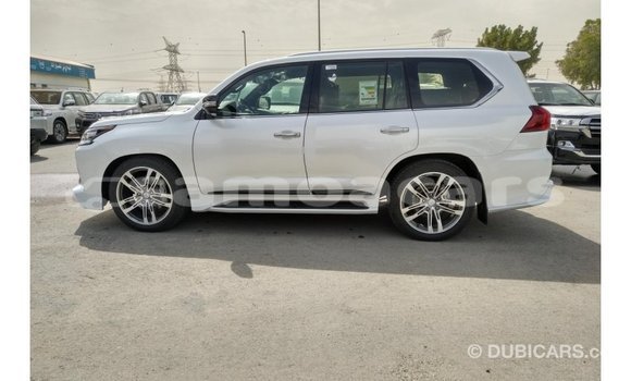 Buy Import Lexus LX White Car in Import - Dubai in A'ana Buy Import Lexus LX White Car in Import - Dubai in A'ana