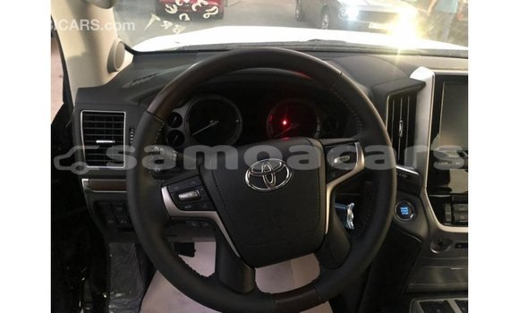 Buy Import Toyota Land Cruiser Black Car in Import - Dubai in A'ana Buy Import Toyota Land Cruiser Black Car in Import - Dubai in A'ana