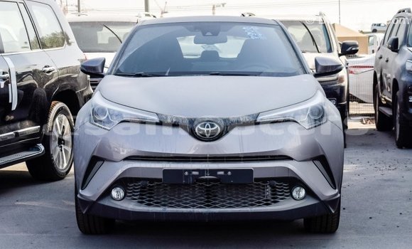 Buy Import Toyota C-HR Other Car in Import - Dubai in A'ana Buy Import Toyota C-HR Other Car in Import - Dubai in A'ana