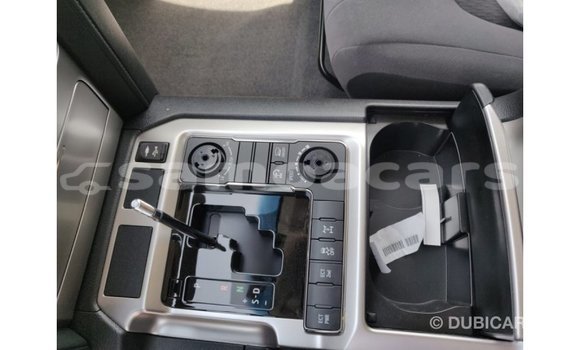 Acheter Import Voiture Toyota Land Cruiser Noir à Import - Dubai, A'ana Acheter Import Voiture Toyota Land Cruiser Noir à Import - Dubai, A'ana