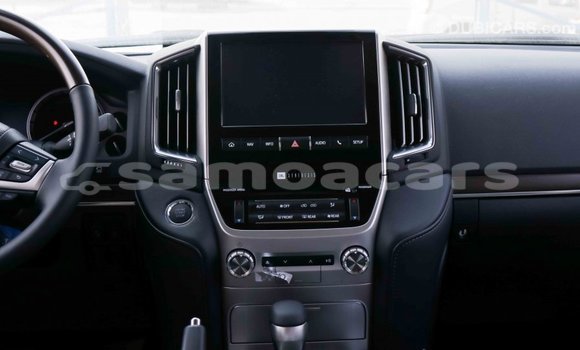 Buy Import Toyota Land Cruiser Black Car in Import - Dubai in A'ana Buy Import Toyota Land Cruiser Black Car in Import - Dubai in A'ana