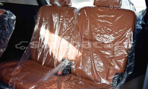 Acheter Import Voiture Kia Sorento Noir à Import - Dubai, A'ana Acheter Import Voiture Kia Sorento Noir à Import - Dubai, A'ana