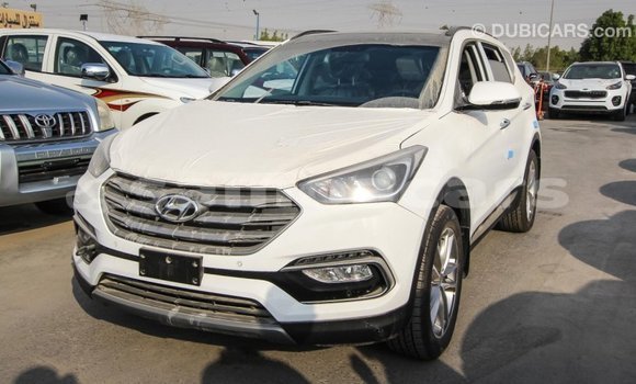 Acheter Import Voiture Hyundai Santa Fe Blanc à Import - Dubai, A'ana Acheter Import Voiture Hyundai Santa Fe Blanc à Import - Dubai, A'ana