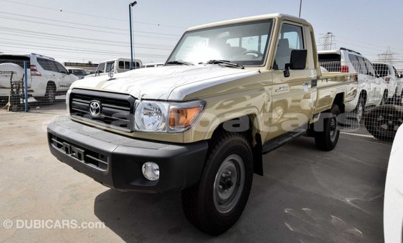 Buy Import Toyota Land Cruiser Beige Car in Import - Dubai in A'ana Buy Import Toyota Land Cruiser Beige Car in Import - Dubai in A'ana
