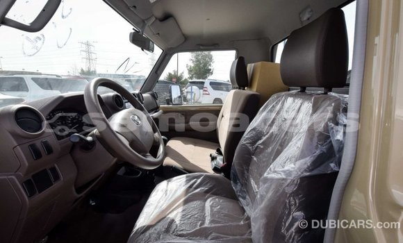 Buy Import Toyota Land Cruiser Beige Car in Import - Dubai in A'ana Buy Import Toyota Land Cruiser Beige Car in Import - Dubai in A'ana