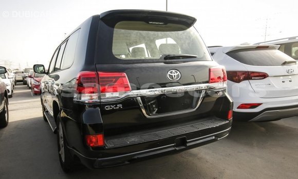 Acheter Import Voiture Toyota Land Cruiser Noir à Import - Dubai, A'ana Acheter Import Voiture Toyota Land Cruiser Noir à Import - Dubai, A'ana