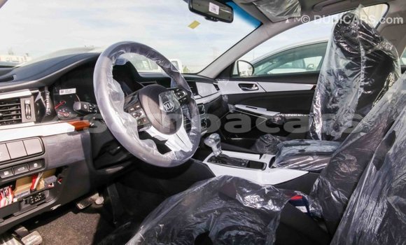 Acheter Import Voiture Kia Cadenza Autre à Import - Dubai, A'ana Acheter Import Voiture Kia Cadenza Autre à Import - Dubai, A'ana