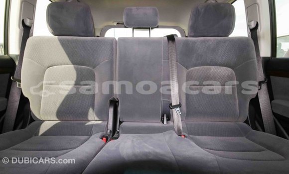 Acheter Import Voiture Toyota Land Cruiser Blanc à Import - Dubai, A'ana Acheter Import Voiture Toyota Land Cruiser Blanc à Import - Dubai, A'ana