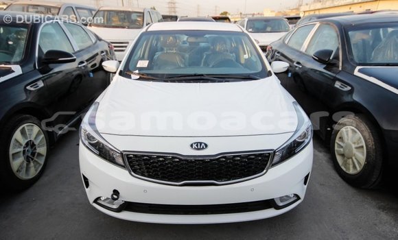 Acheter Import Voiture Kia Cerato Blanc à Import - Dubai, A'ana Acheter Import Voiture Kia Cerato Blanc à Import - Dubai, A'ana