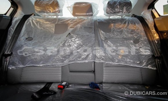 Acheter Import Voiture Kia Cerato Blanc à Import - Dubai, A'ana Acheter Import Voiture Kia Cerato Blanc à Import - Dubai, A'ana