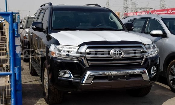 Buy Import Toyota Land Cruiser Black Car in Import - Dubai in A'ana Buy Import Toyota Land Cruiser Black Car in Import - Dubai in A'ana