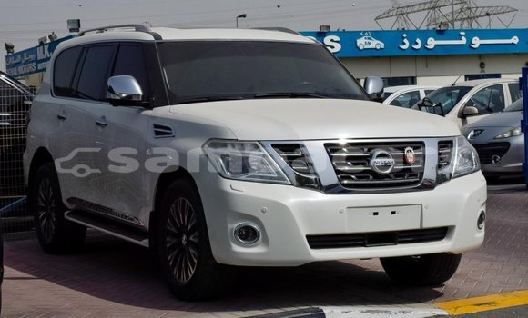 Acheter Import Voiture Nissan Patrol Blanc à Import - Dubai, A'ana Acheter Import Voiture Nissan Patrol Blanc à Import - Dubai, A'ana