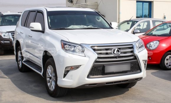 Acheter Import Voiture Lexus GX Blanc à Import - Dubai, A'ana Acheter Import Voiture Lexus GX Blanc à Import - Dubai, A'ana