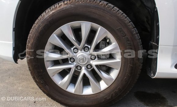 Acheter Import Voiture Lexus GX Blanc à Import - Dubai, A'ana Acheter Import Voiture Lexus GX Blanc à Import - Dubai, A'ana