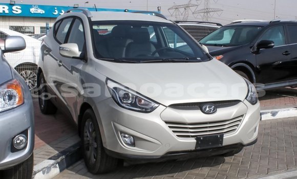 Buy Import Hyundai Tucson Beige Car in Import - Dubai in A'ana Buy Import Hyundai Tucson Beige Car in Import - Dubai in A'ana
