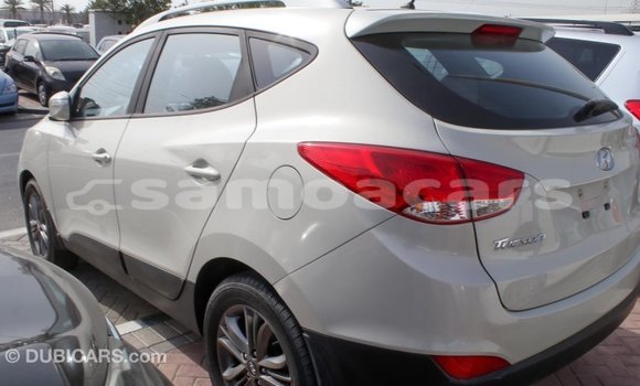 Buy Import Hyundai Tucson Beige Car in Import - Dubai in A'ana Buy Import Hyundai Tucson Beige Car in Import - Dubai in A'ana