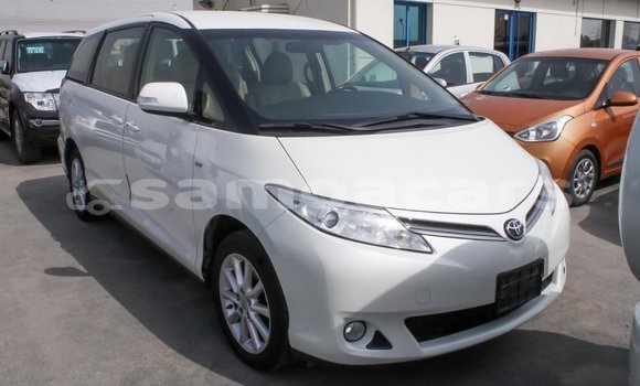 Buy Import Toyota Previa White Car in Import - Dubai in A'ana Buy Import Toyota Previa White Car in Import - Dubai in A'ana