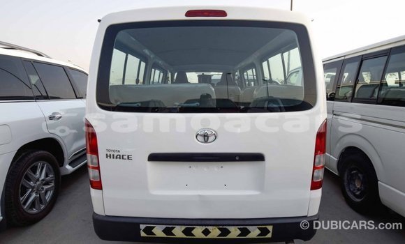 Acheter Import Voiture Toyota Hiace Blanc à Import - Dubai, A'ana Acheter Import Voiture Toyota Hiace Blanc à Import - Dubai, A'ana