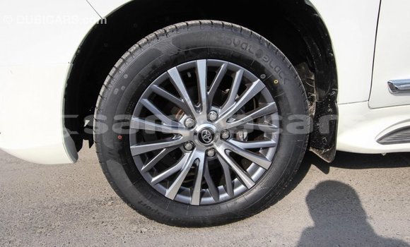 Buy Import Toyota Land Cruiser White Car in Import - Dubai in A'ana Buy Import Toyota Land Cruiser White Car in Import - Dubai in A'ana