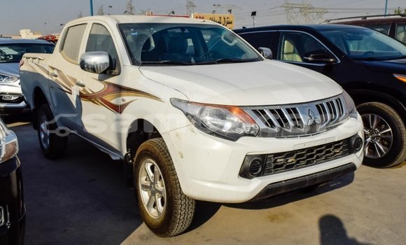 Buy Import Mitsubishi L200 White Car in Import - Dubai in A'ana Buy Import Mitsubishi L200 White Car in Import - Dubai in A'ana