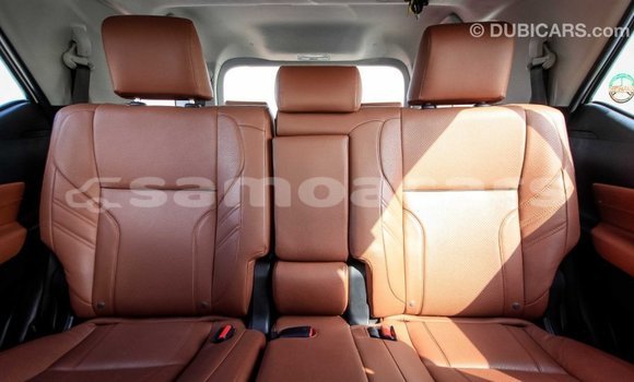 Acheter Import Voiture Toyota Fortuner Blanc à Import - Dubai, A'ana Acheter Import Voiture Toyota Fortuner Blanc à Import - Dubai, A'ana