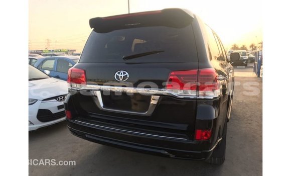 Buy Import Toyota Land Cruiser Black Car in Import - Dubai in A'ana Buy Import Toyota Land Cruiser Black Car in Import - Dubai in A'ana