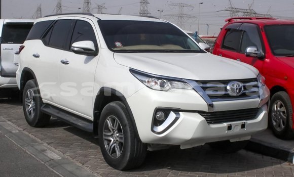 Buy Import Toyota Fortuner White Car in Import - Dubai in A'ana Buy Import Toyota Fortuner White Car in Import - Dubai in A'ana