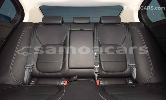 Acheter Import Voiture Jaguar XE Rouge à Import - Dubai, A'ana Acheter Import Voiture Jaguar XE Rouge à Import - Dubai, A'ana