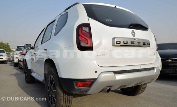 Acheter Import Voiture Renault Duster Blanc à Import - Dubai, A'ana Acheter Import Voiture Renault Duster Blanc à Import - Dubai, A'ana