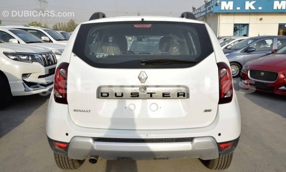 Acheter Import Voiture Renault Duster Blanc à Import - Dubai, A'ana Acheter Import Voiture Renault Duster Blanc à Import - Dubai, A'ana