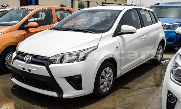 Buy Import Toyota Yaris White Car in Import - Dubai in A'ana Buy Import Toyota Yaris White Car in Import - Dubai in A'ana