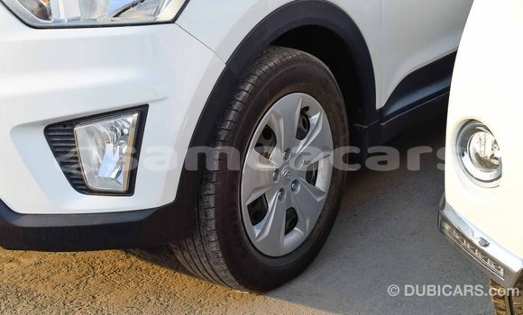 Buy Import Hyundai Creta White Car in Import - Dubai in A'ana Buy Import Hyundai Creta White Car in Import - Dubai in A'ana