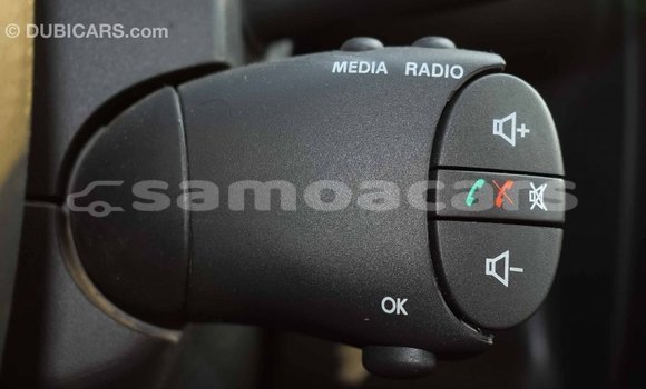 Acheter Import Voiture Renault Duster Blanc à Import - Dubai, A'ana Acheter Import Voiture Renault Duster Blanc à Import - Dubai, A'ana