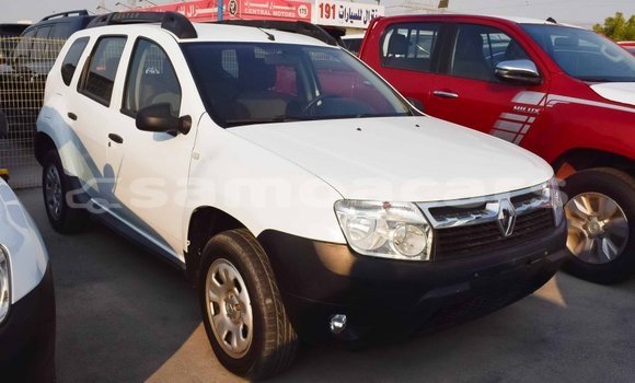 Acheter Import Voiture Renault Duster Blanc à Import - Dubai, A'ana
