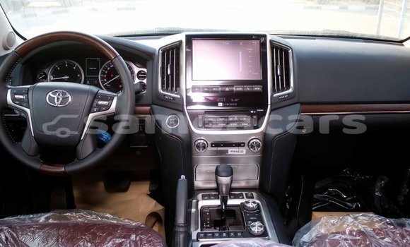 Buy Import Toyota Land Cruiser Black Car in Import - Dubai in A'ana Buy Import Toyota Land Cruiser Black Car in Import - Dubai in A'ana