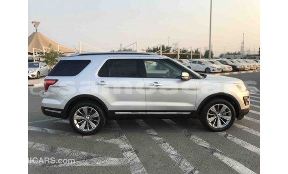 Acheter Import Voiture Ford Explorer Autre à Import - Dubai, A'ana Acheter Import Voiture Ford Explorer Autre à Import - Dubai, A'ana