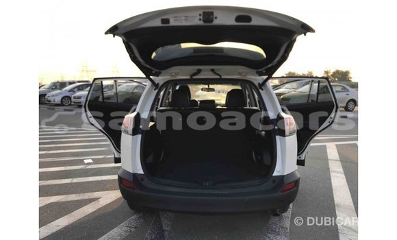 Acheter Import Voiture Toyota 4Runner Blanc à Import - Dubai, A'ana Acheter Import Voiture Toyota 4Runner Blanc à Import - Dubai, A'ana