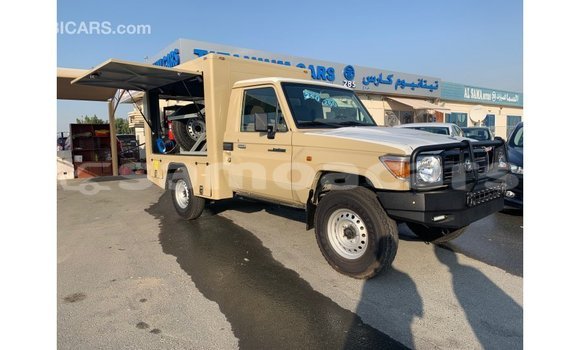 Buy Import Toyota Land Cruiser Beige Car in Import - Dubai in A'ana Buy Import Toyota Land Cruiser Beige Car in Import - Dubai in A'ana