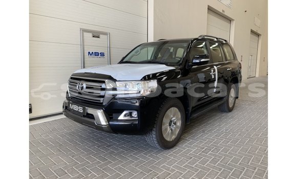 Acheter Import Voiture Toyota Land Cruiser Noir à Import - Dubai, A'ana Acheter Import Voiture Toyota Land Cruiser Noir à Import - Dubai, A'ana