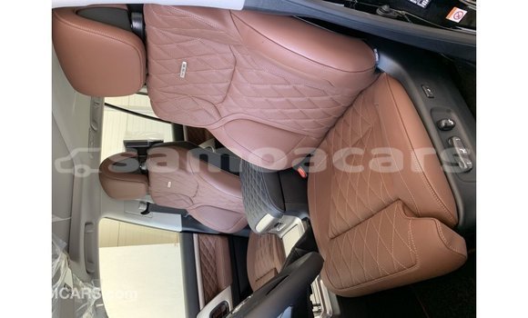 Acheter Import Voiture Toyota Land Cruiser Noir à Import - Dubai, A'ana Acheter Import Voiture Toyota Land Cruiser Noir à Import - Dubai, A'ana