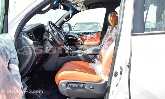 Acheter Import Voiture Lexus LX Blanc à Import - Dubai, A'ana Acheter Import Voiture Lexus LX Blanc à Import - Dubai, A'ana