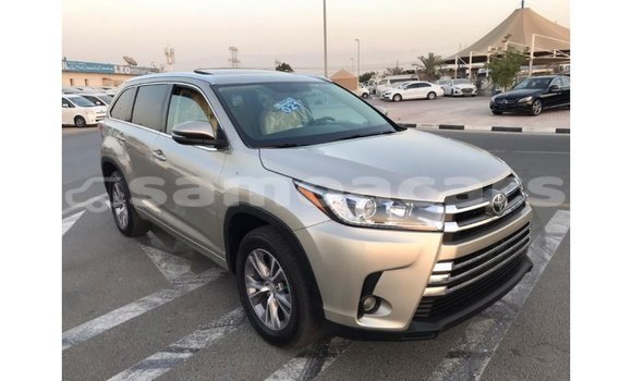 Acheter Import Voiture Toyota Highlander Autre à Import - Dubai, A'ana Acheter Import Voiture Toyota Highlander Autre à Import - Dubai, A'ana