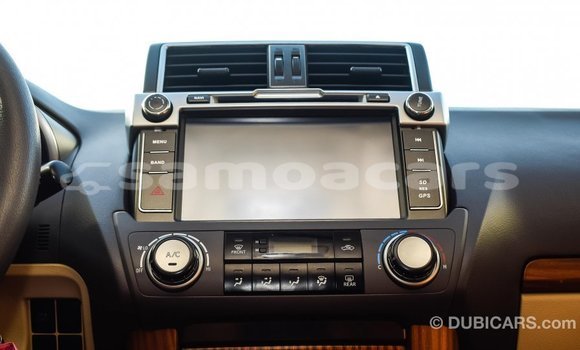 Acheter Import Voiture Toyota Prado Blanc à Import - Dubai, A'ana Acheter Import Voiture Toyota Prado Blanc à Import - Dubai, A'ana